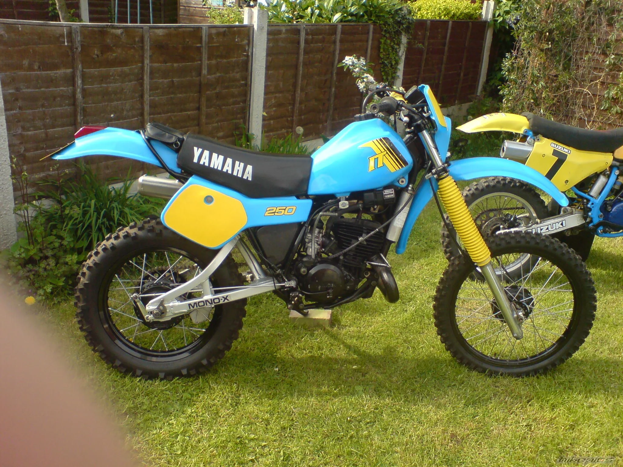 Yamaha IT 250