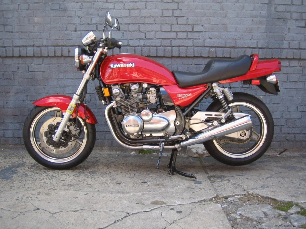 Kawasaki Zephyr 750 (reduced effect #2)