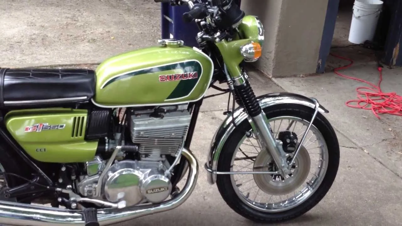 Suzuki GT 550