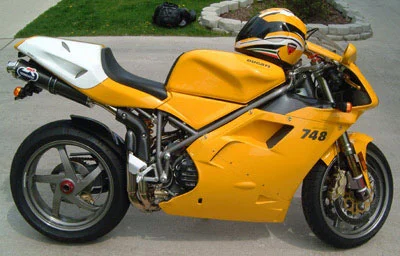Ducati 748 S