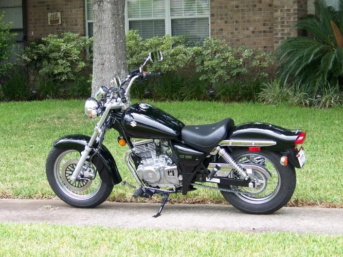 Suzuki GZ250 2008
