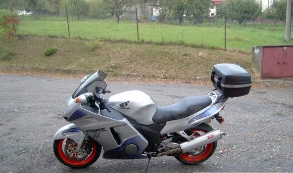 Honda CBR 1100 XX Super Blackbird 2001