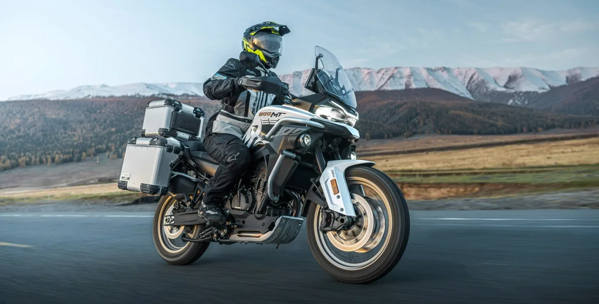 CFMOTO 800MT-ES