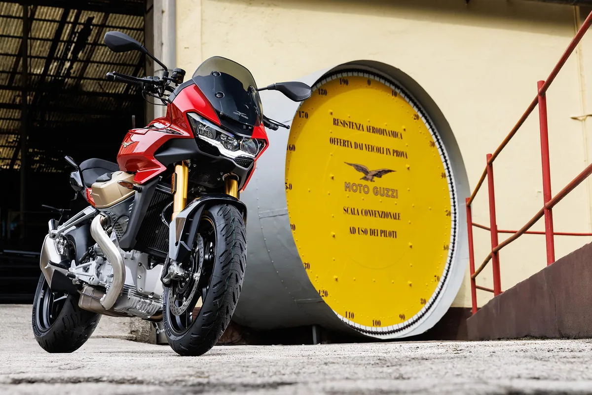 Moto Guzzi V100 Mandello