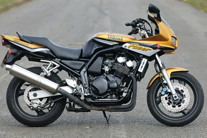 Yamaha FZS 600 Fazer