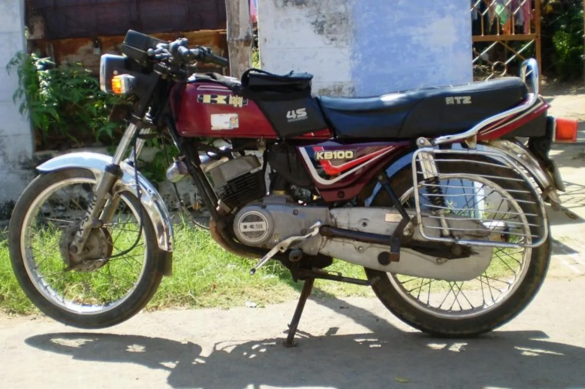 Bajaj 125 