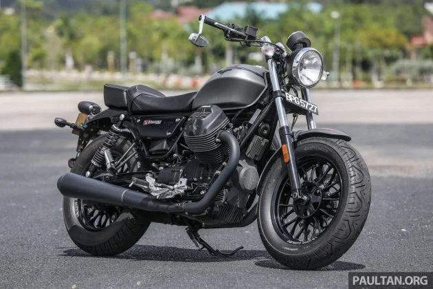 Moto Guzzi V9 Bobber
