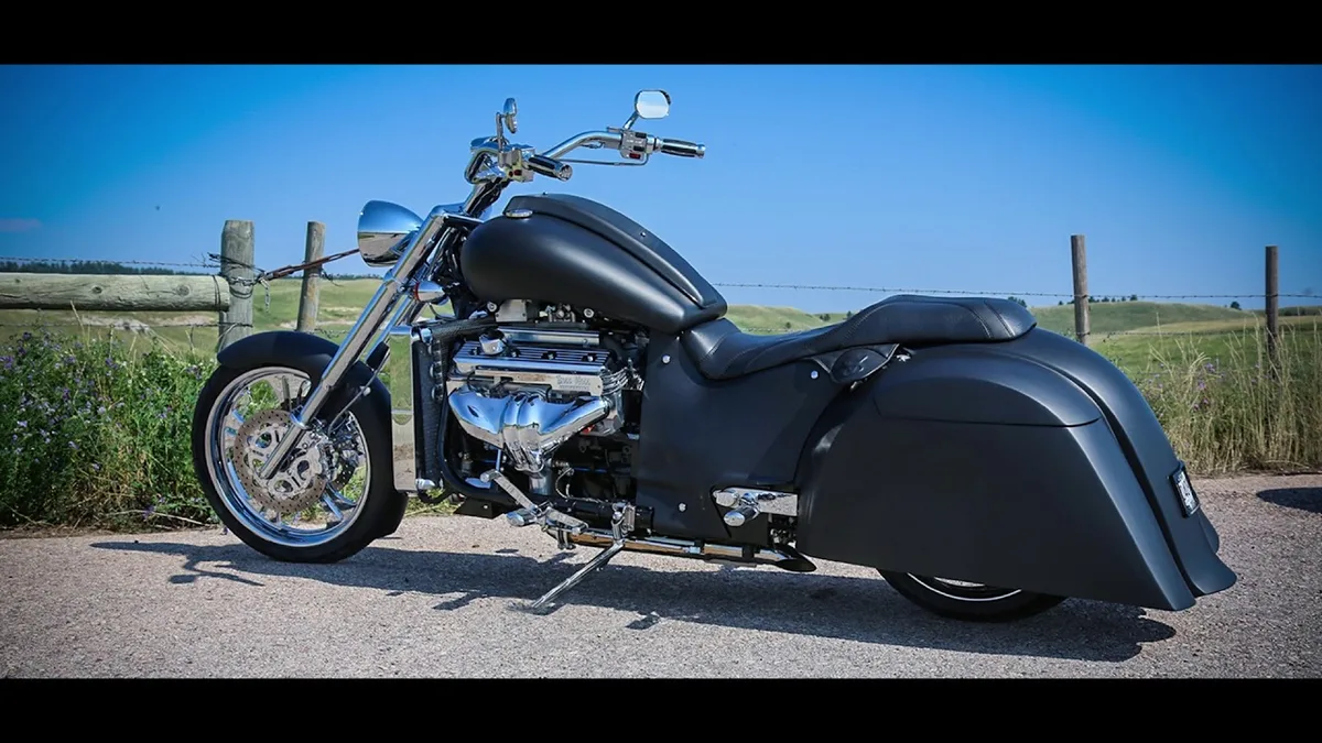 Boss HossClassic Bagger 