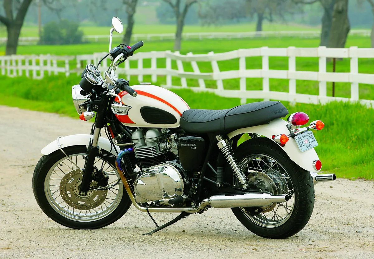 Triumph T 100 