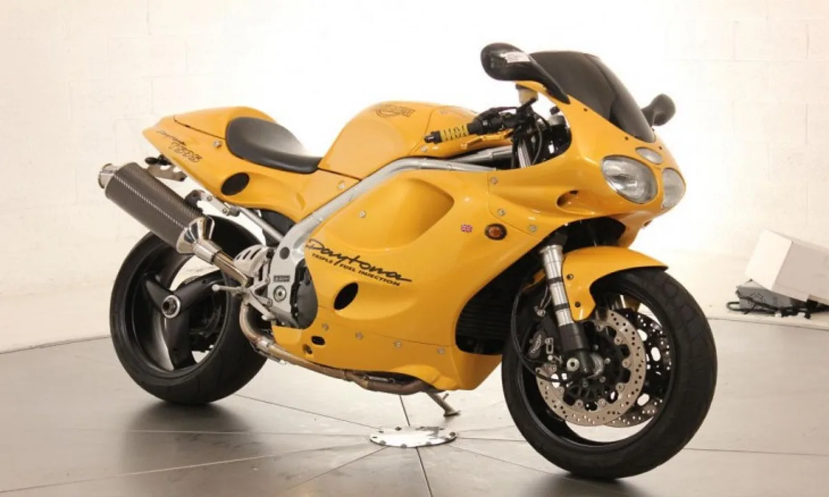 Triumph T595 