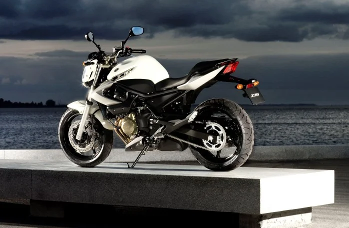 Yamaha XJ6 ABS