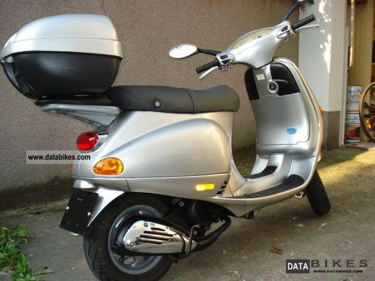 Vespa 4 