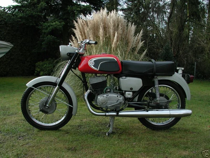 CZ 125 Trail