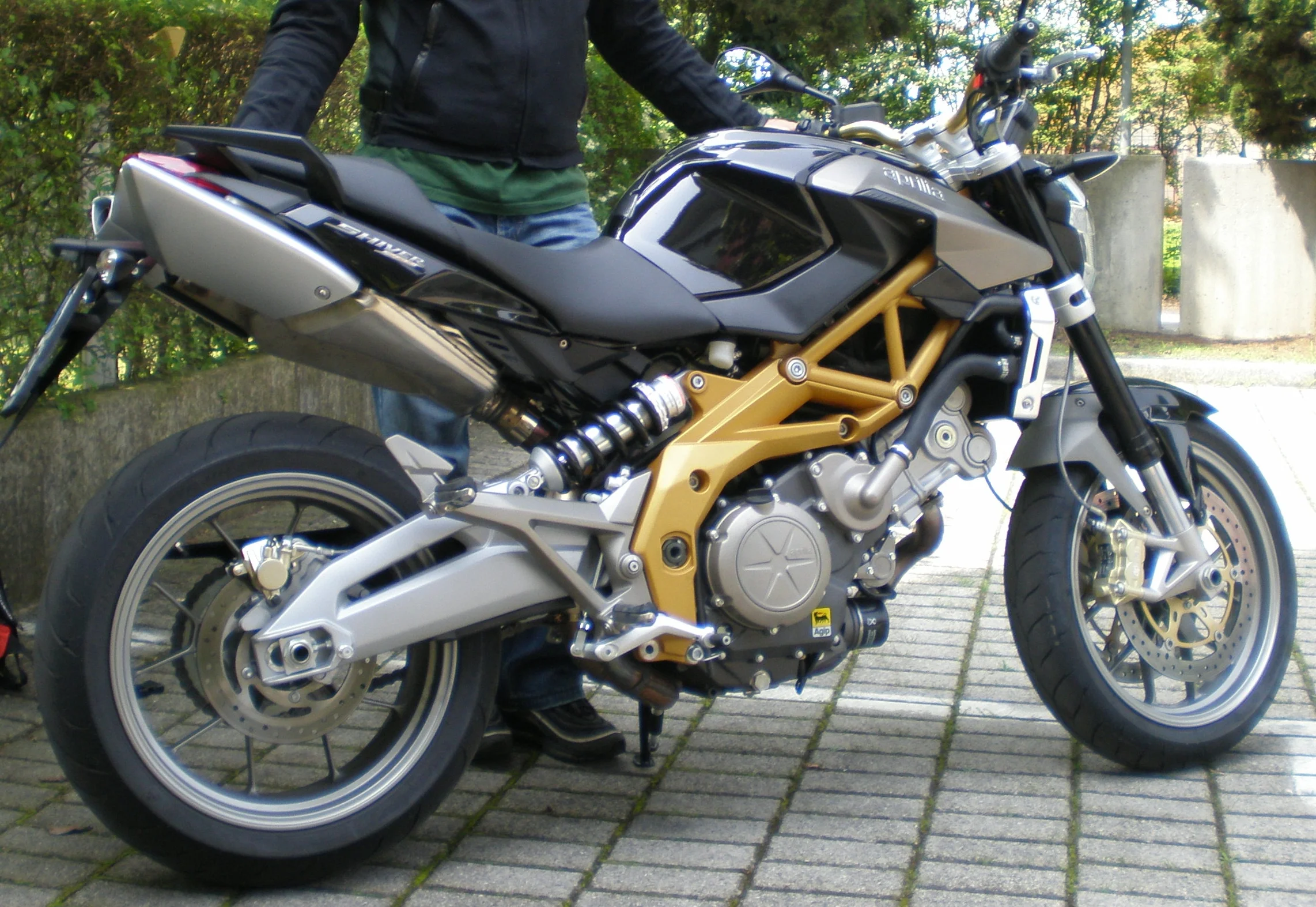 Aprilia Shiver Sport 750