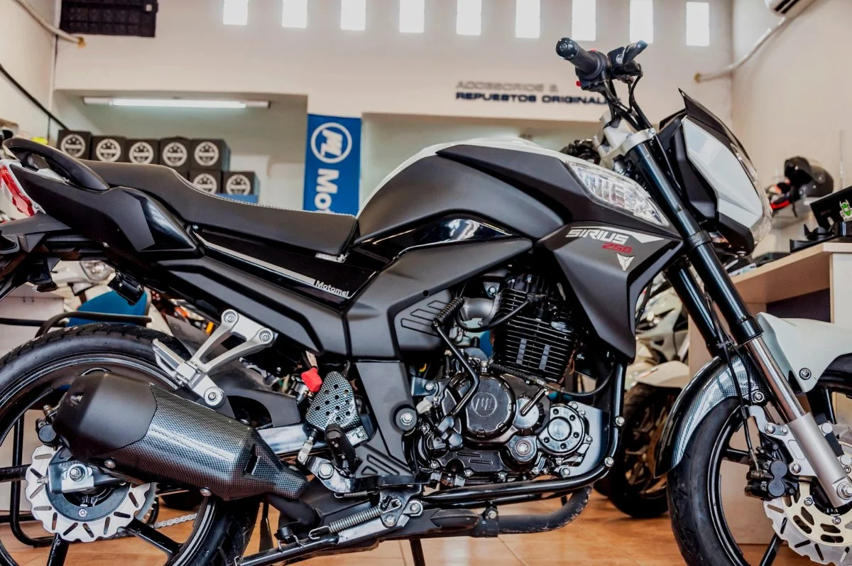 Motomel Sirius 250