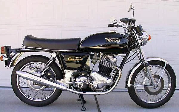 Norton Commando 750 Interstate