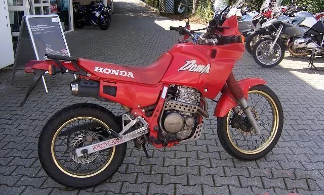 Honda NX 650 Dominator