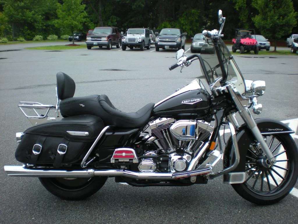Harley-Davidson FLHRS Road King Custom