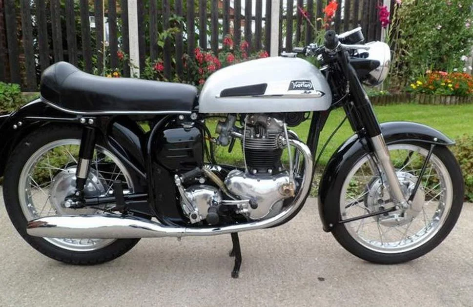 Norton Mercury 650