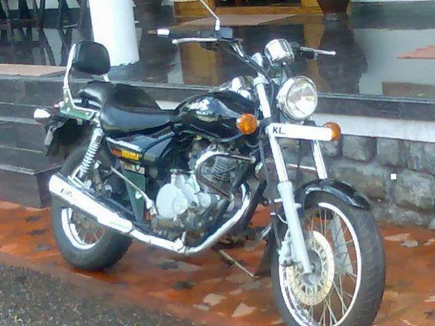 Bajaj Avenger