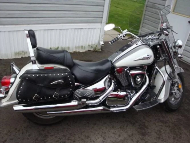 Suzuki Intruder LC 2004