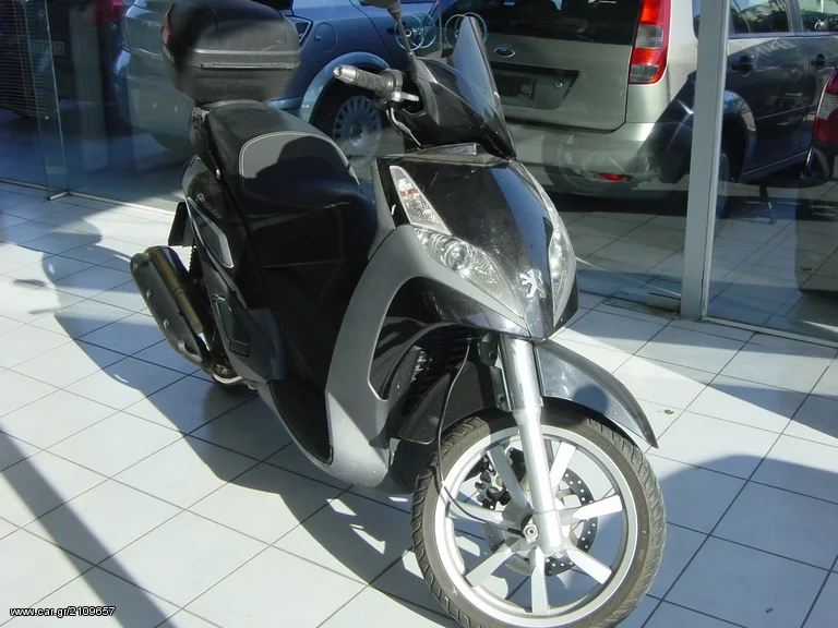Peugeot Geopolis 400