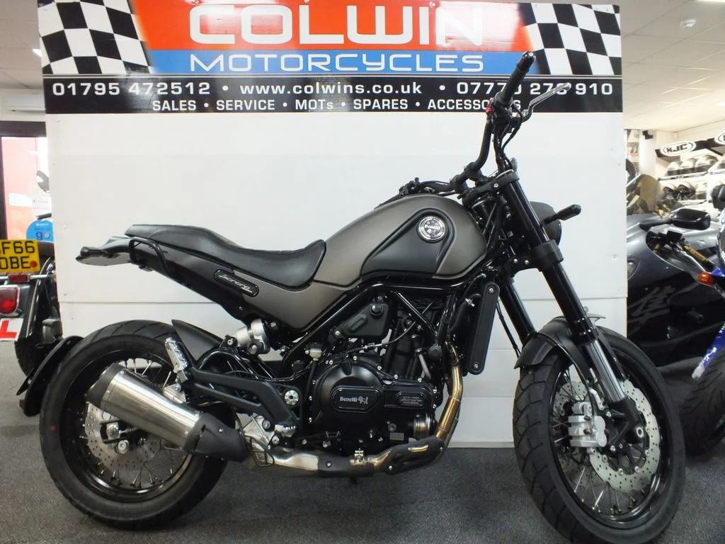 Benelli Leoncino 500 Trail