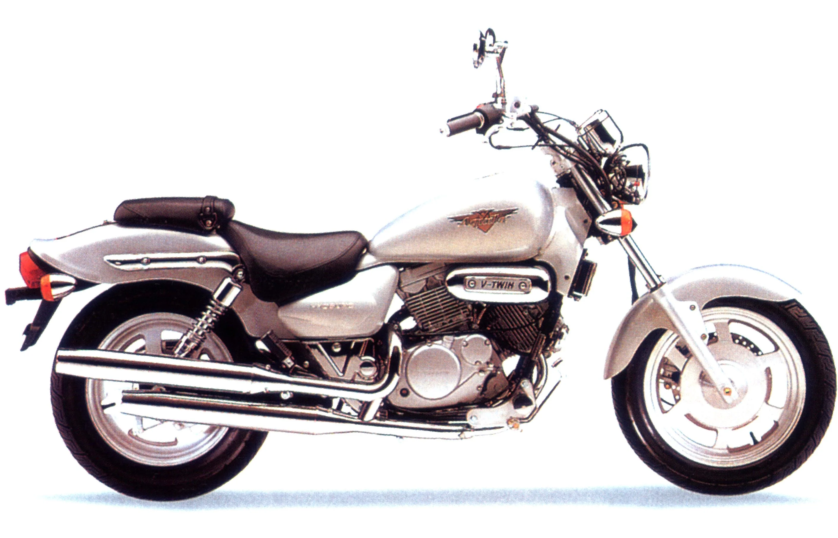 Hyosung GV 125 Aquila 2003