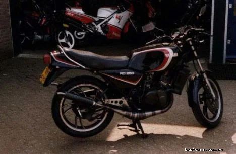 Yamaha RD 250 LC