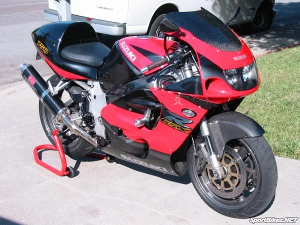 Suzuki GSX-R 750