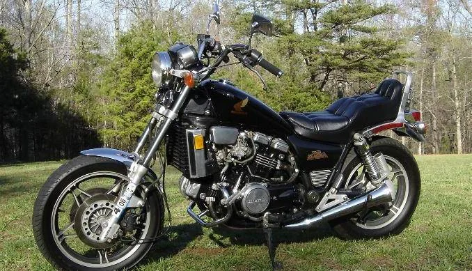 Honda VF 750 C
