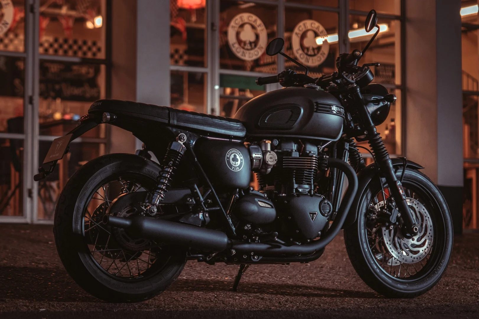 Triumph Bonneville T120 Ace