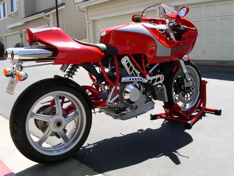 Ducati MH900e