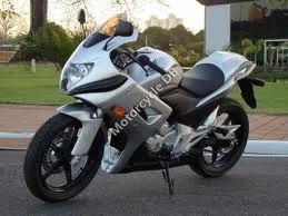 Eagle-Wing DB 300 Naked 2010