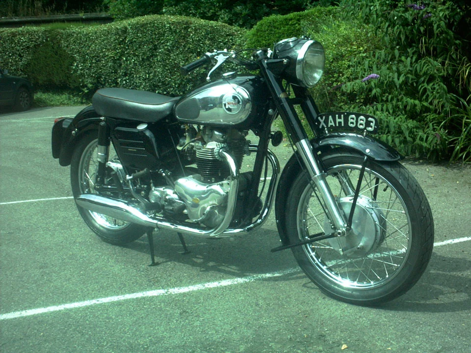 Norton Dominator 77
