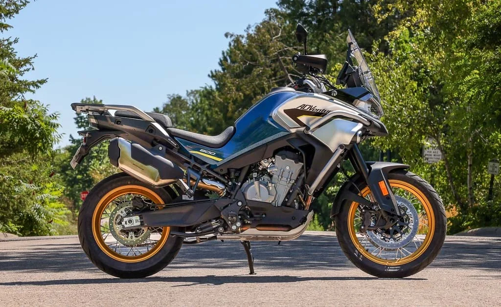 CF Moto 800 Adventura Terrain