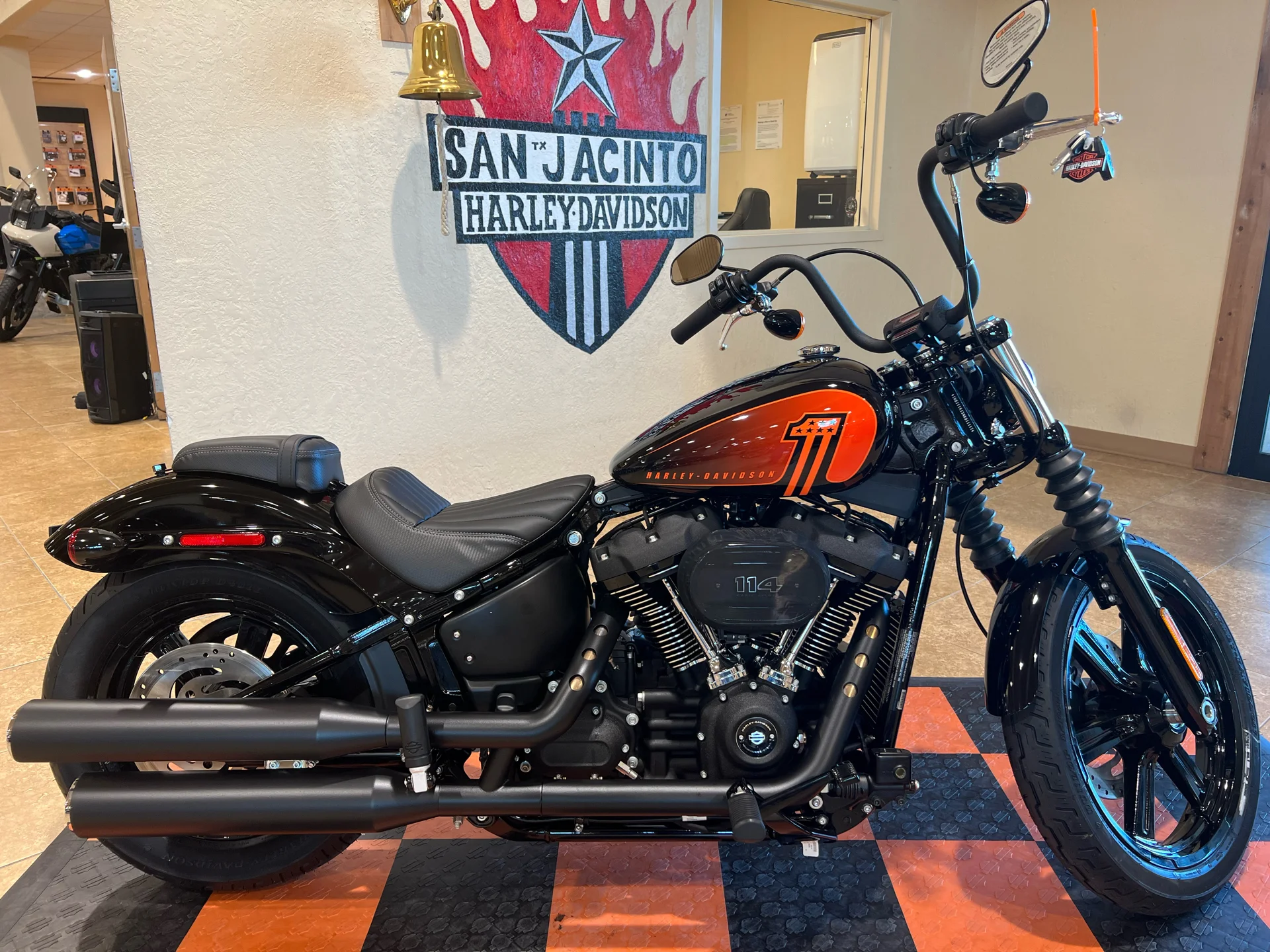 Harley-Davidson Street Bob 114