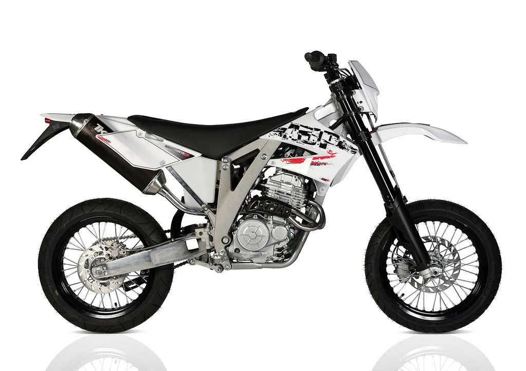 AJP PR5 250 Supermoto 2015
