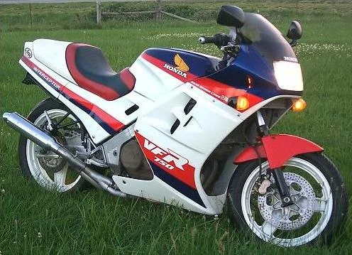 Honda VFR 750 F