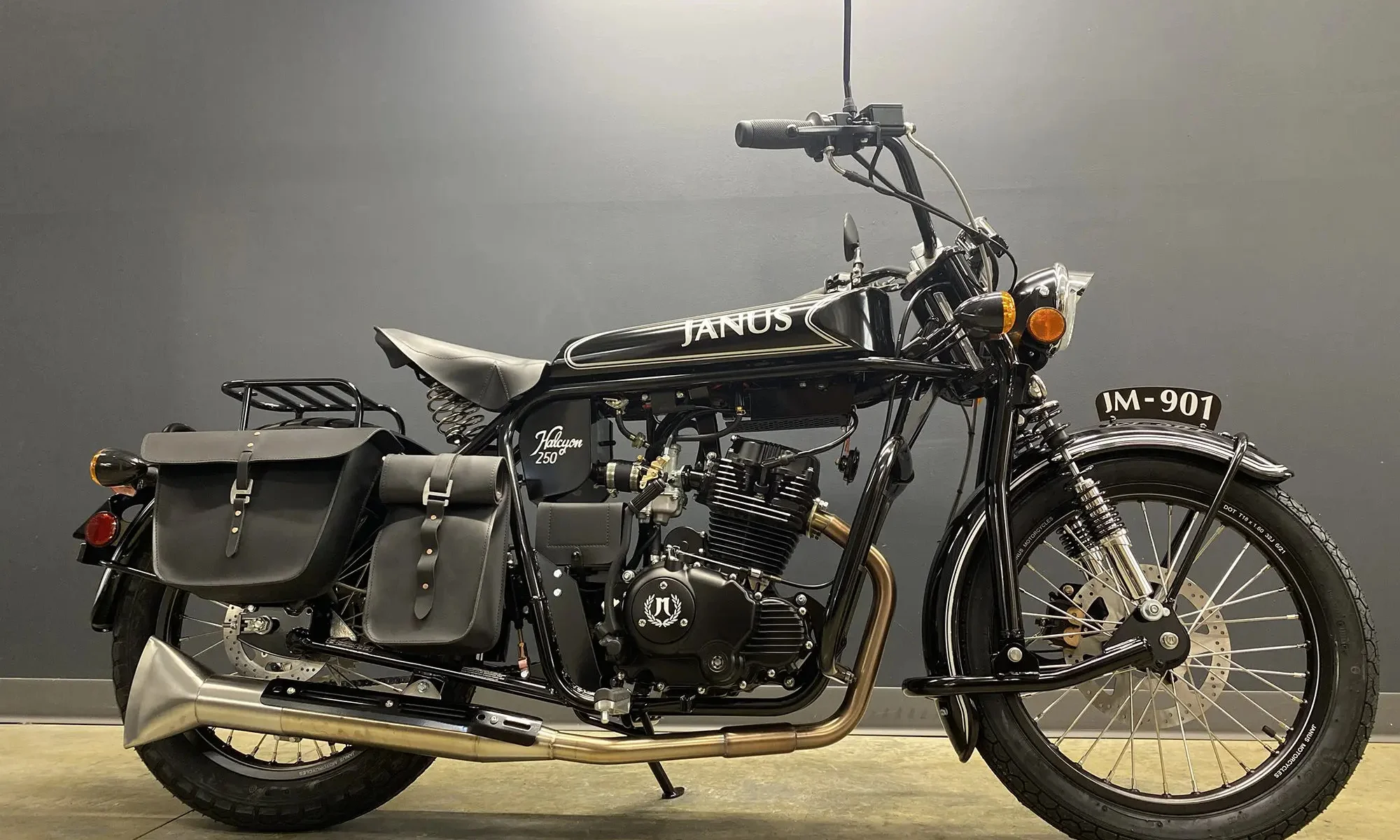 Janus Halcyon 250