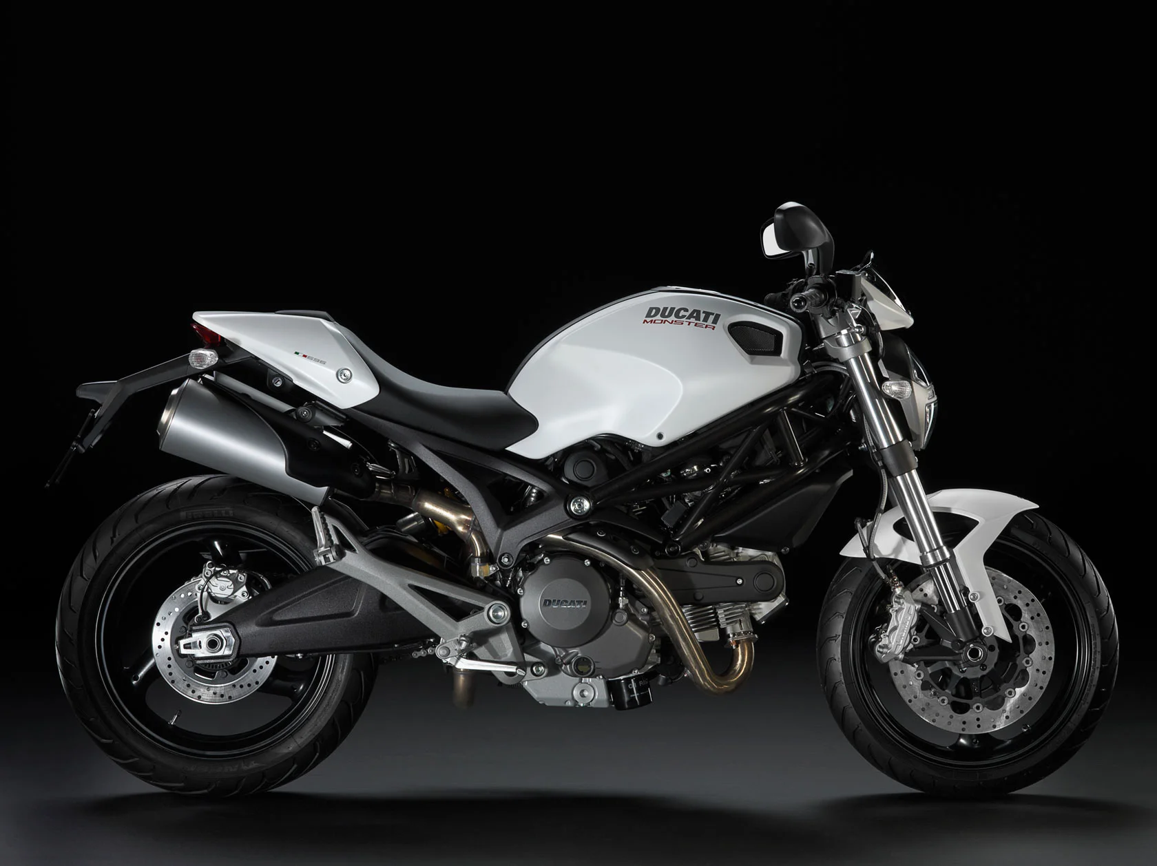 Ducati Monster 696