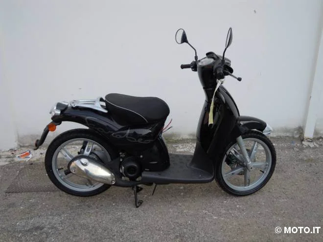 Aprilia Scarabeo 50 Street