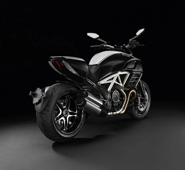 Ducati Diavel AMG 2012