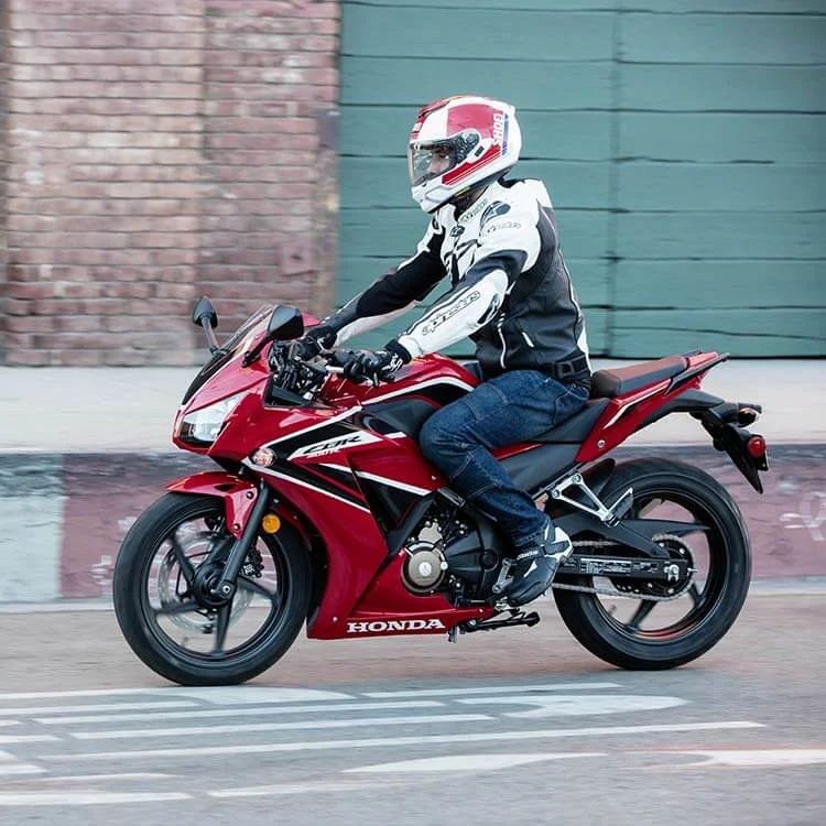 Honda CBR300R 2021