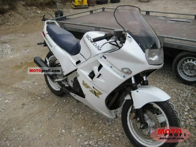 Honda VFR 750 F