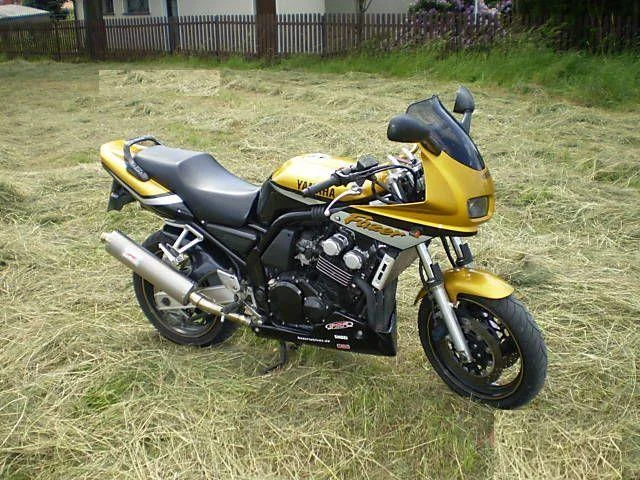 Yamaha FZS 600 S