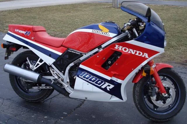 Honda VF 1000 R