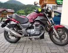 Moto Guzzi Mille GT (reduced effect)