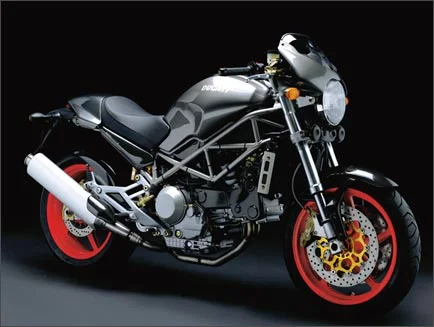 Ducati Monster 900