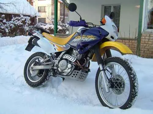 Honda NX 650 Dominator 1998